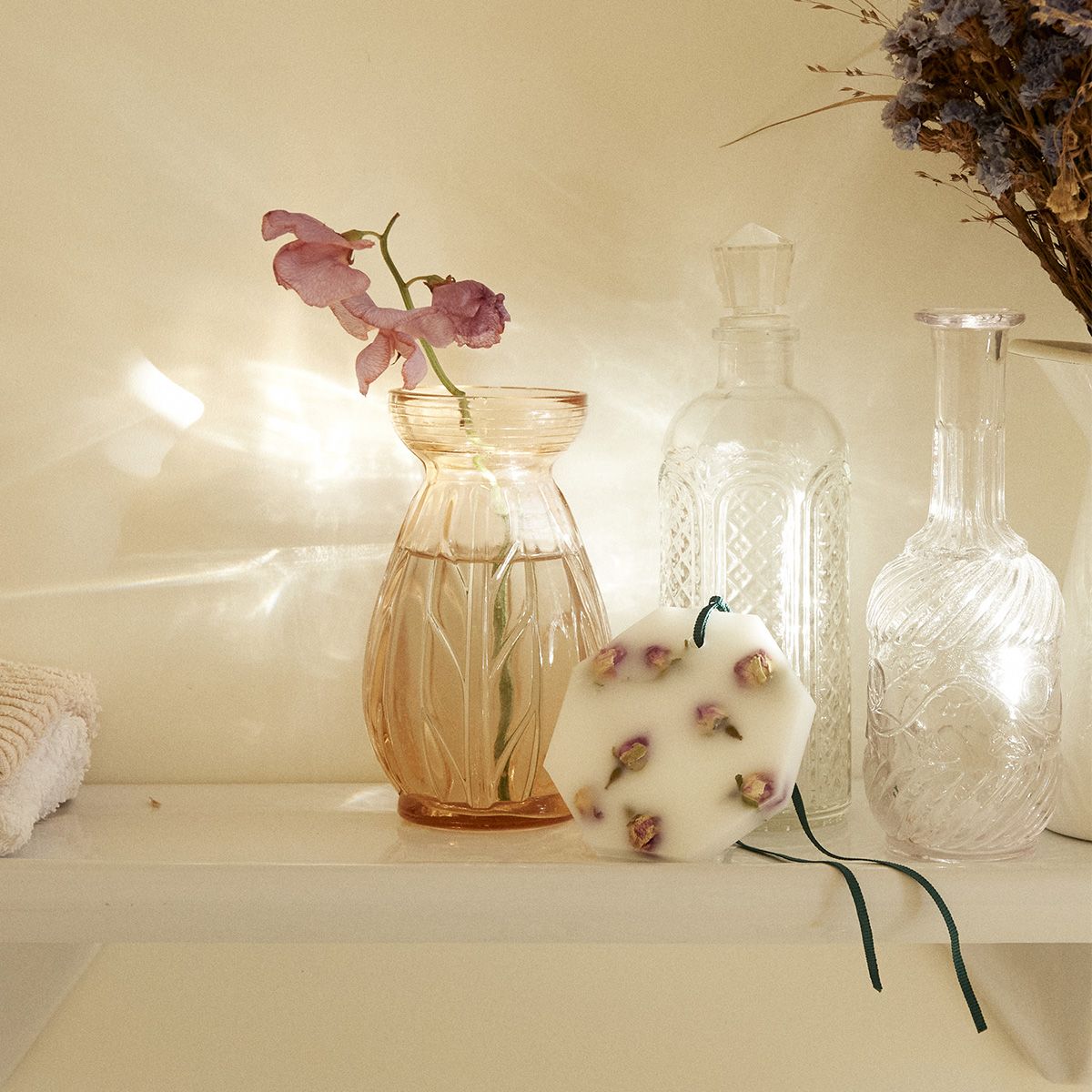 Damask Rose Botanical Palets