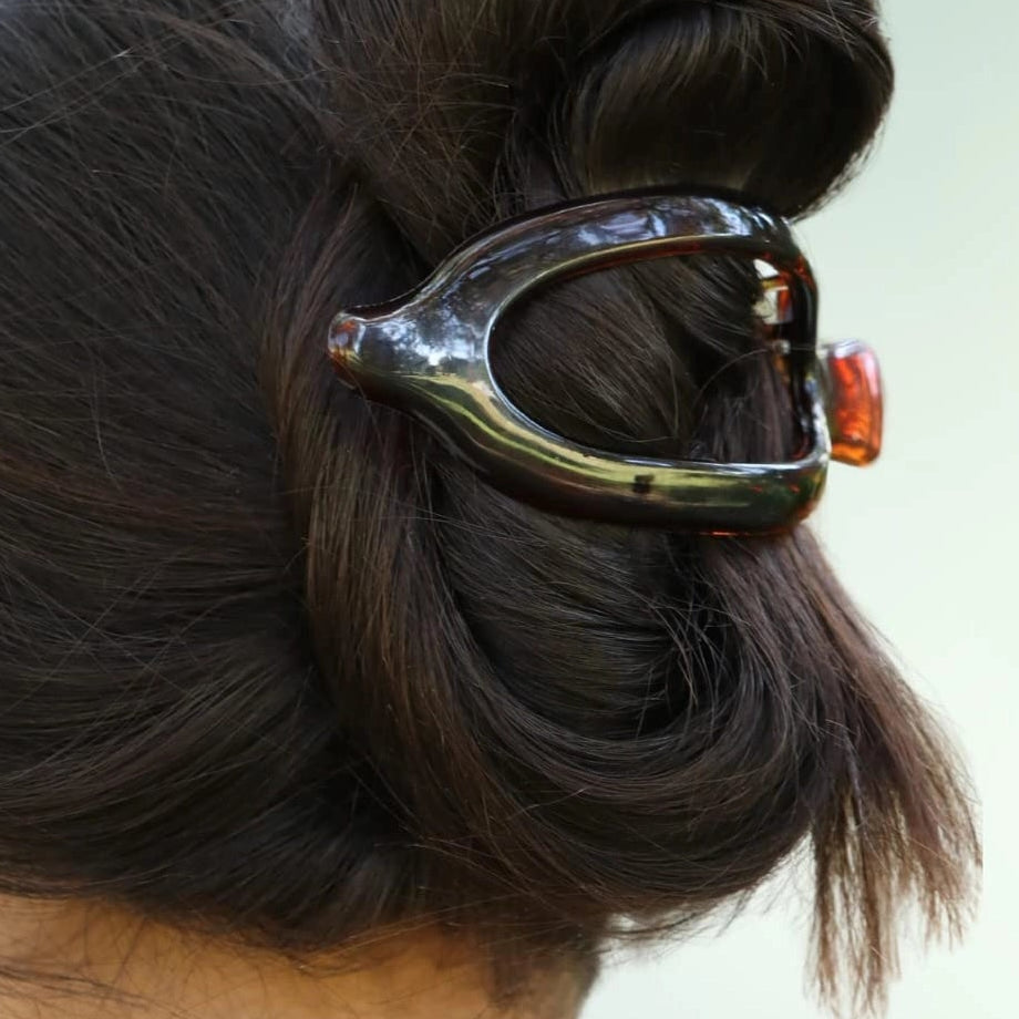 Tortoishell Flat Yoga Clip