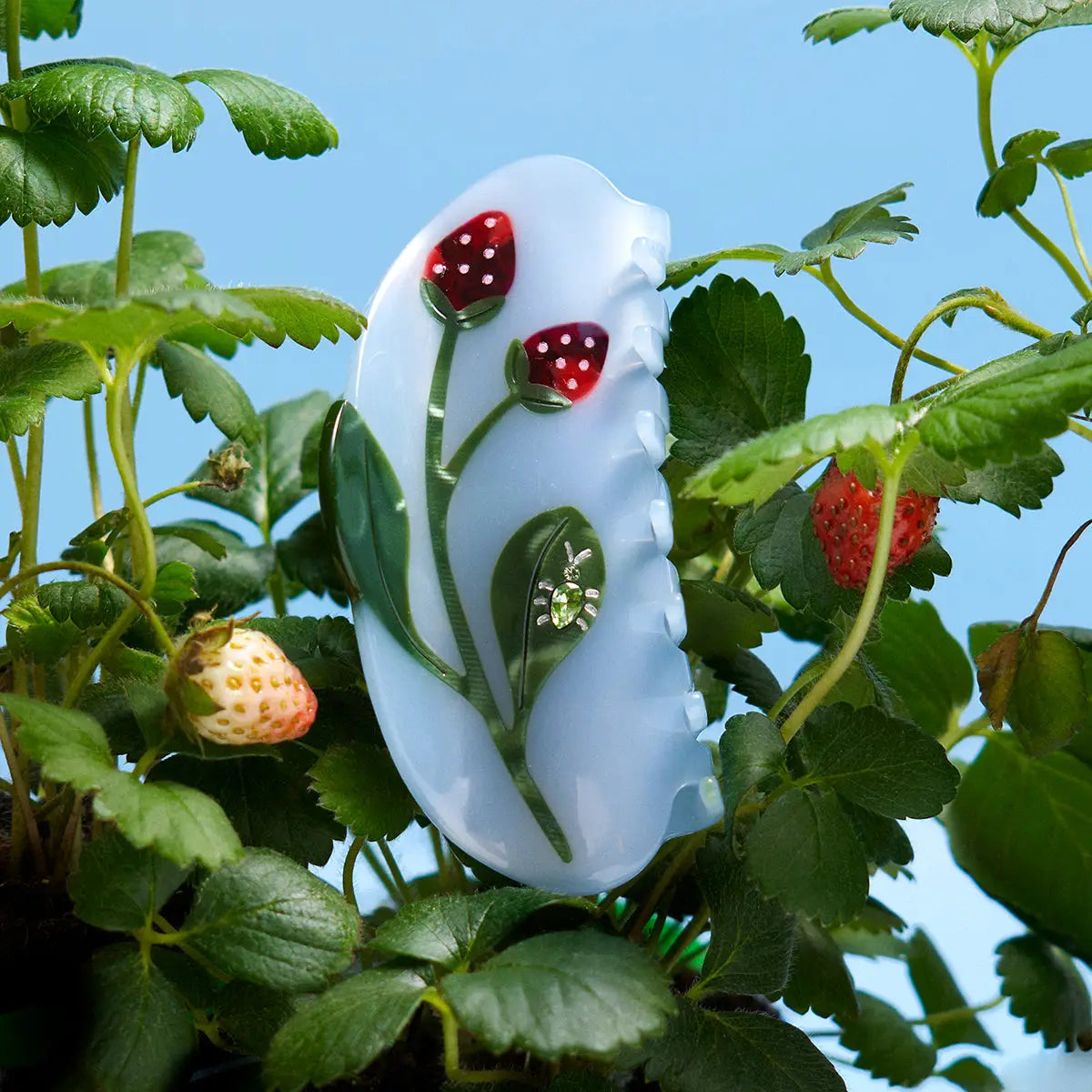 Forest Berry Strawberry Claw Clip
