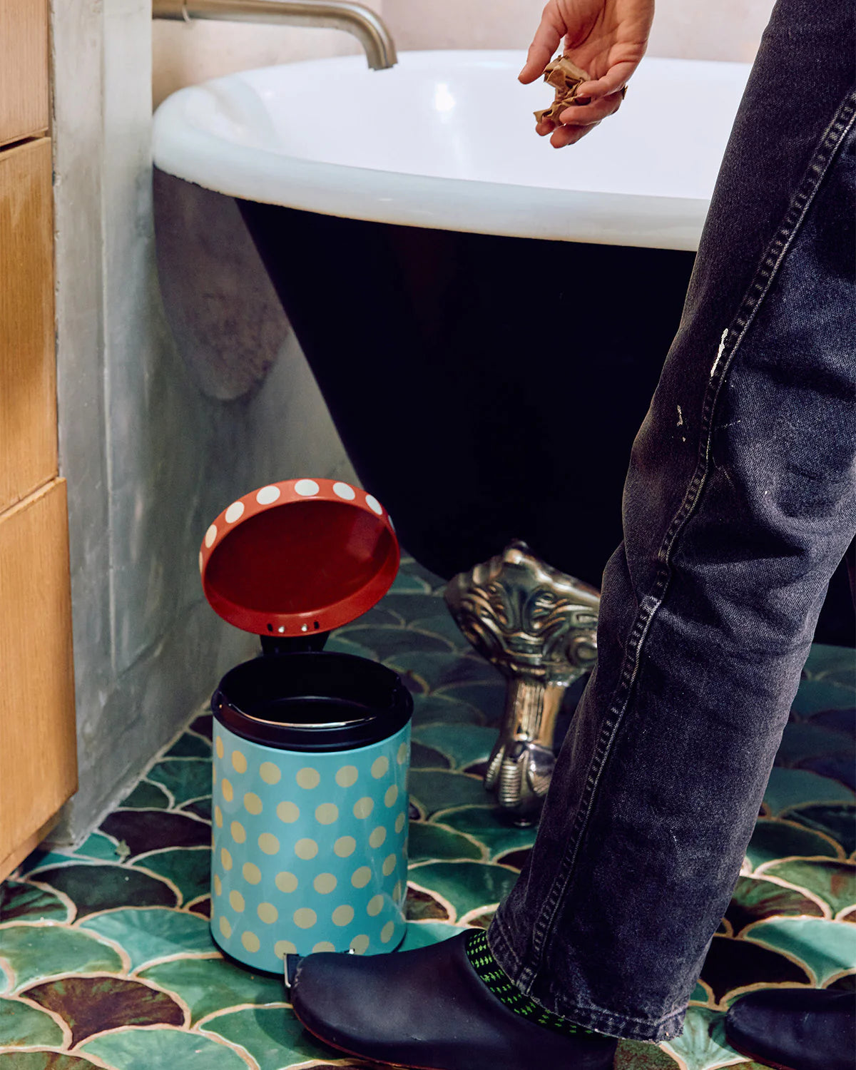 Pearl Dot Trash Bin
