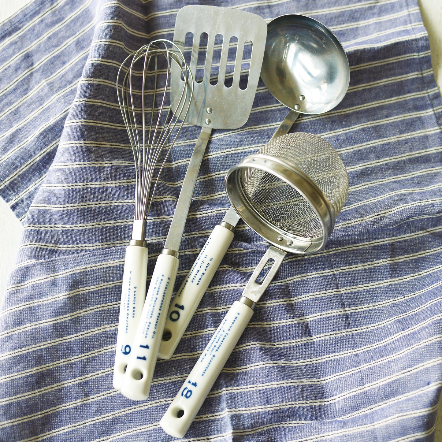 Porcelain Handle Whisk