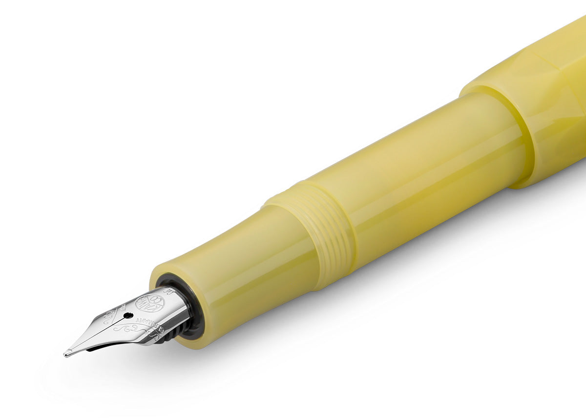 Frosted Sport Fountain Pen - Sweet Banana
