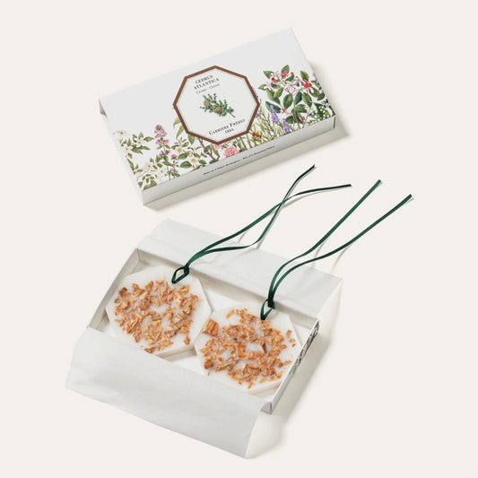 Cedar Botanical Palets