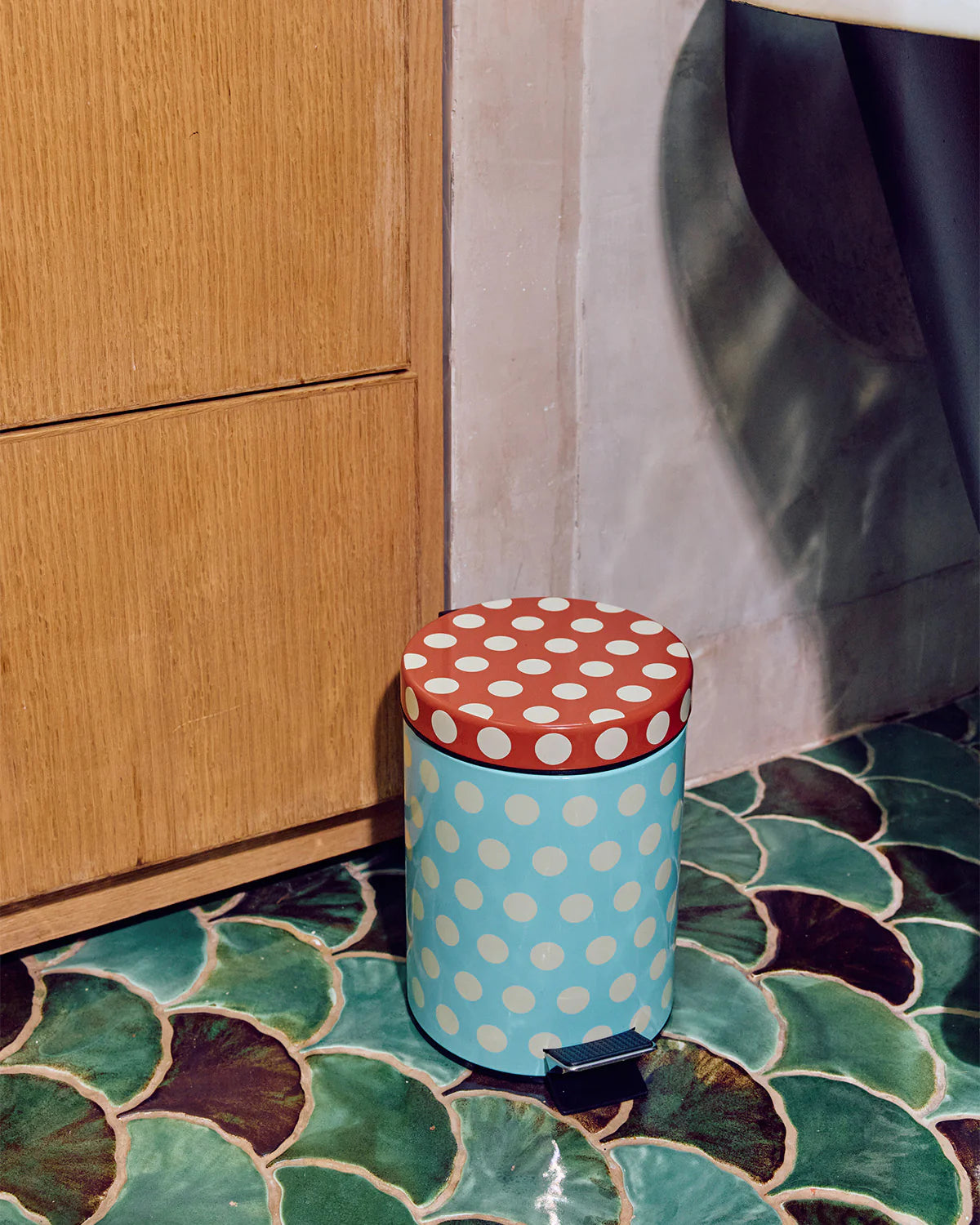 Pearl Dot Trash Bin