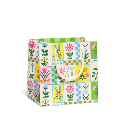 Retro Flower Gift Bag